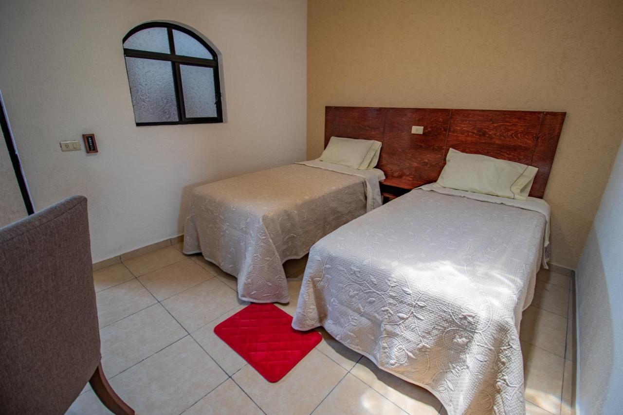 Hotel Casa Garatusa Yuriria المظهر الخارجي الصورة