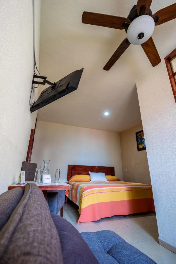 Hotel Casa Garatusa Yuriria المظهر الخارجي الصورة